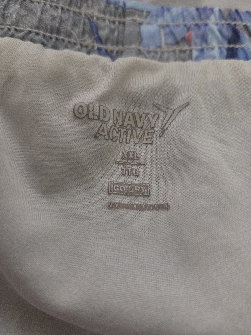 Old Navy Active Shortd - Picture 3 of 5